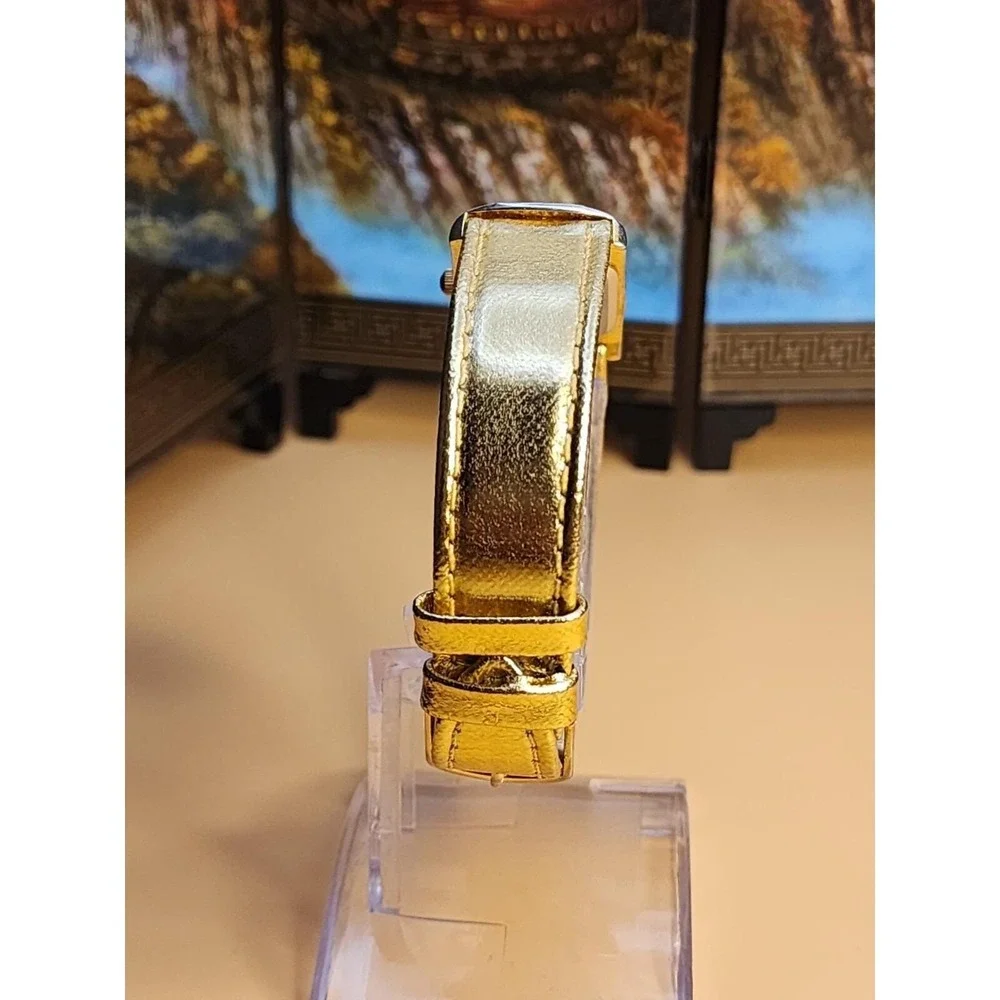 Vtg VIVIANI Gold Tone Watch With Gold Leather Band New Battery FREE $HIPPING!!